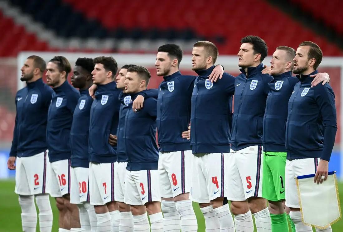 关于拉脱维亚队坚守阵地，抵挡对手的信息