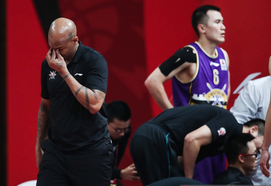 江苏队遭遇三连败，危机重重的简单介绍