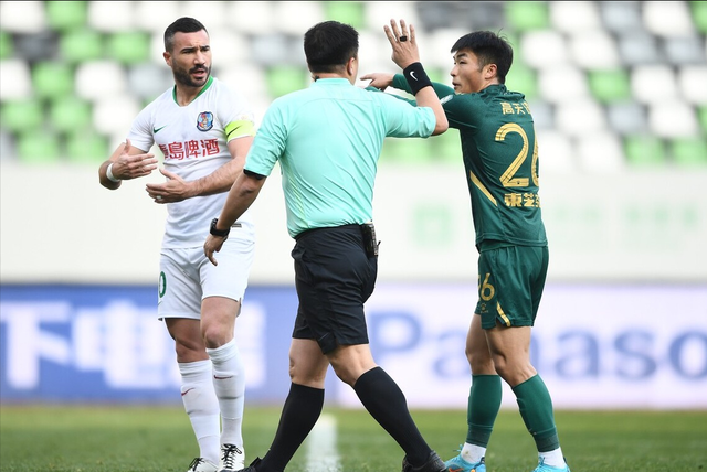 包含浙江队实力爆发，取得压倒性胜利的词条