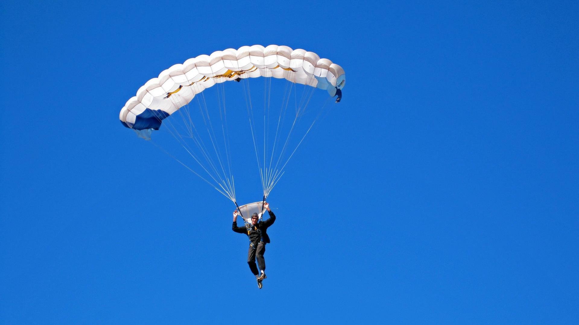 马刺踏平快船，恩比德制胜表现背后的战术革命