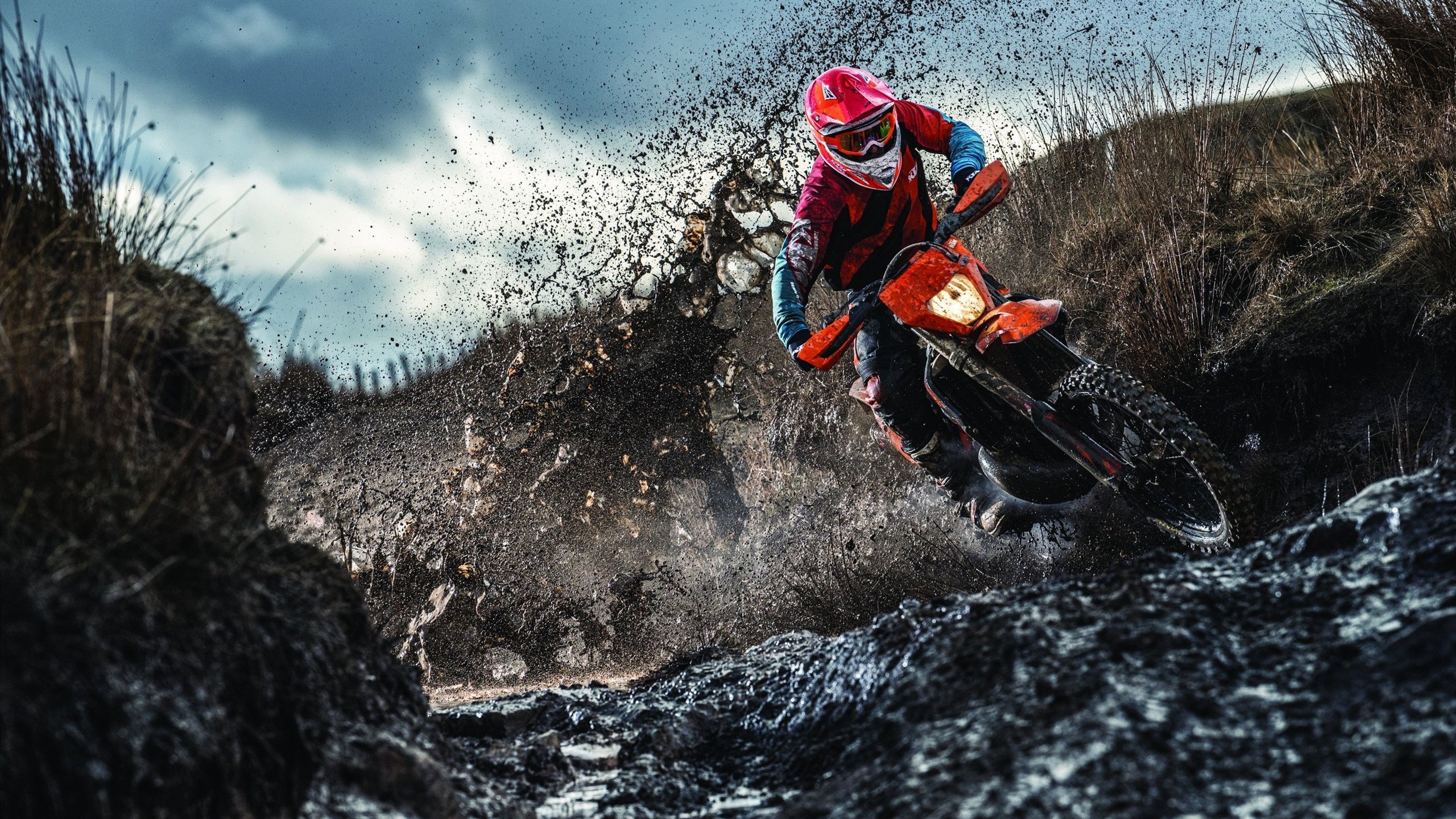 加维连续得分拉开差距，伊拉克争冠战逆境胜出丹麦